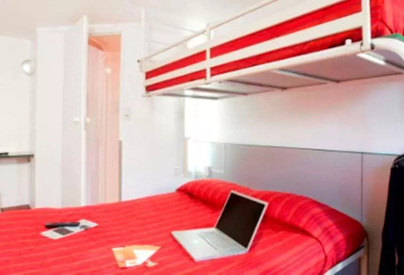 בית מלון כפרי Premiere Classe Coulommiers Mouroux