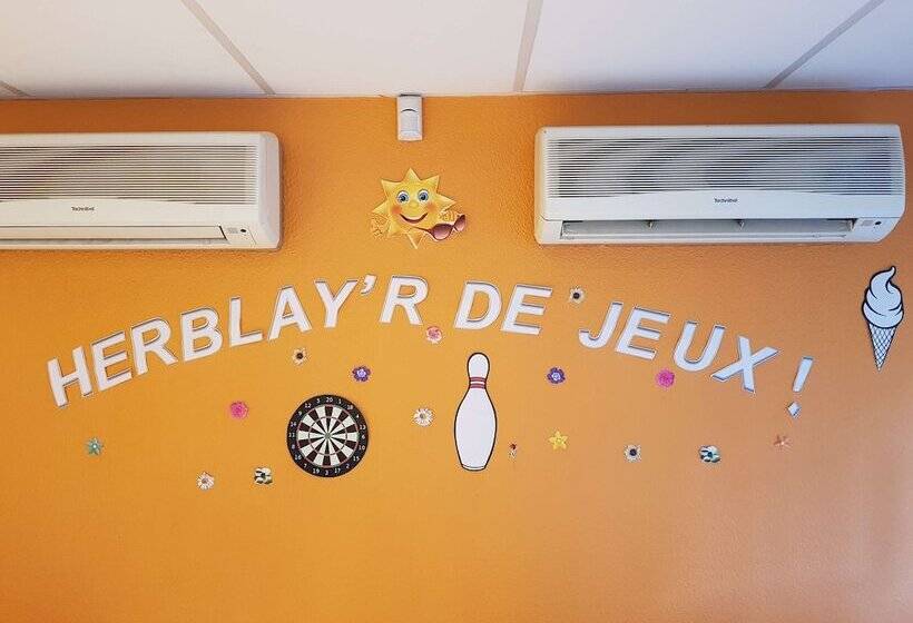 فندق Premiere Classe Herblay