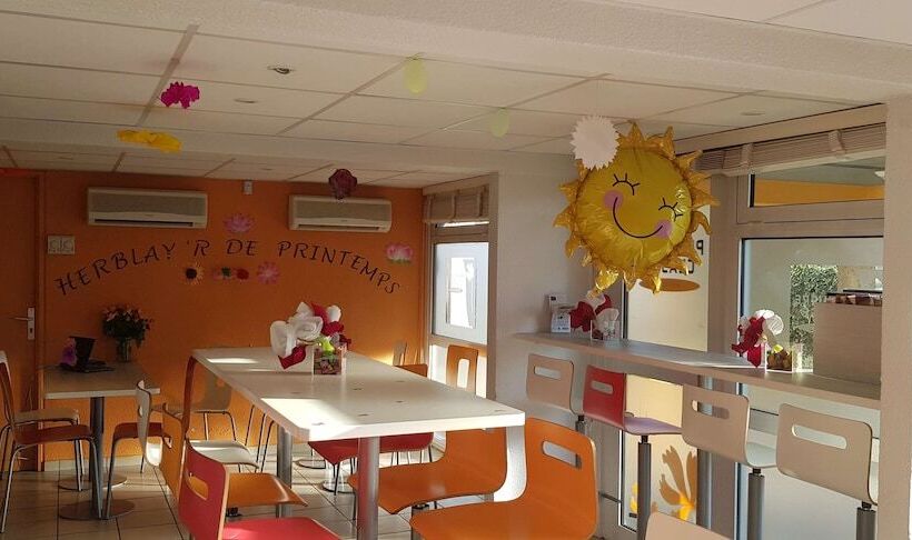 فندق Premiere Classe Herblay