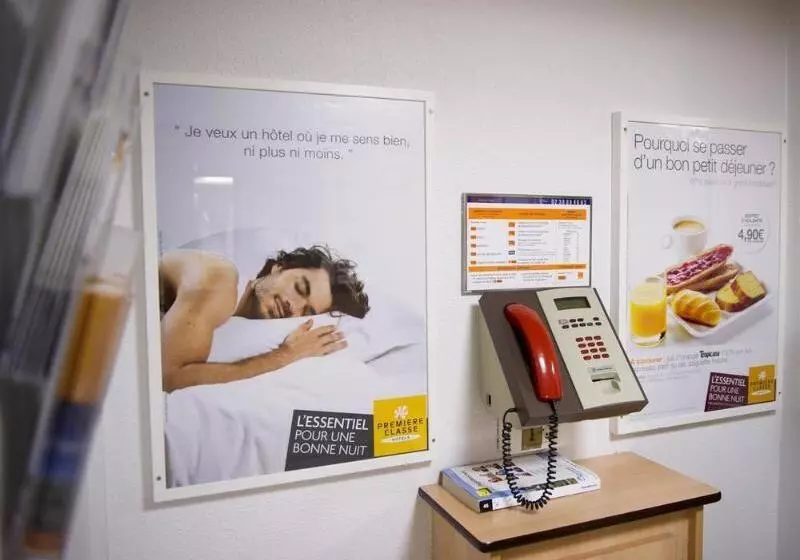 Отель Premiere Classe Orleans Ouest La Chapelle St Mesmin