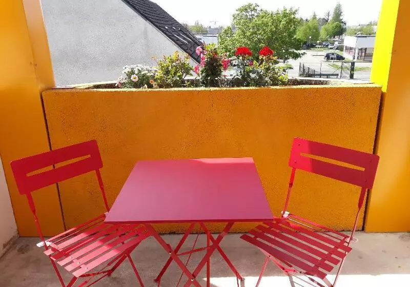 Отель Premiere Classe Orleans Ouest La Chapelle St Mesmin