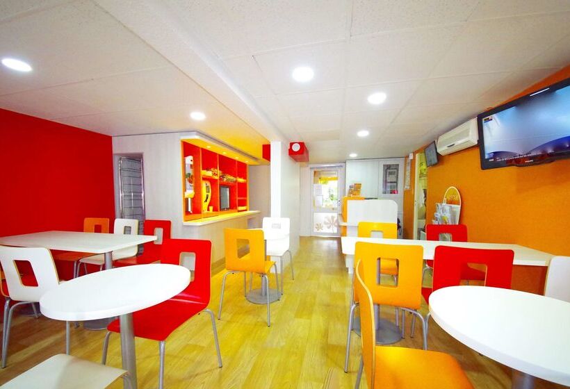 Hotel Premiere Classe St Quentin