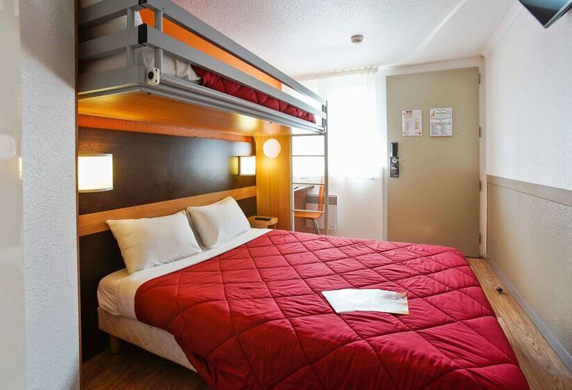 هتل Première Classe Villejust