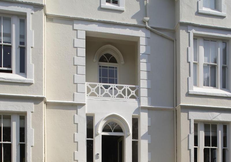 هتل The Green House