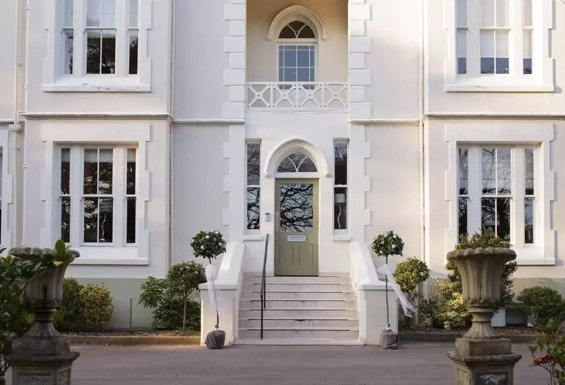 בית מלון כפרי The Green House