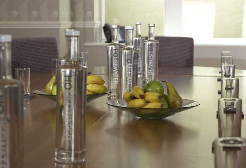 هتل The Green House