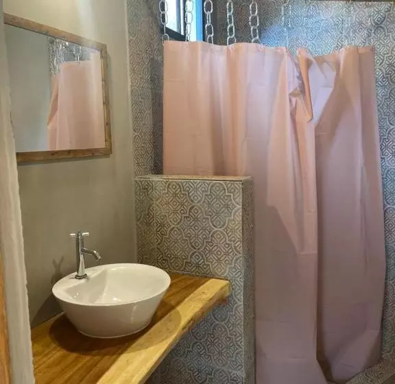 ユースホステル Casa Del Sol