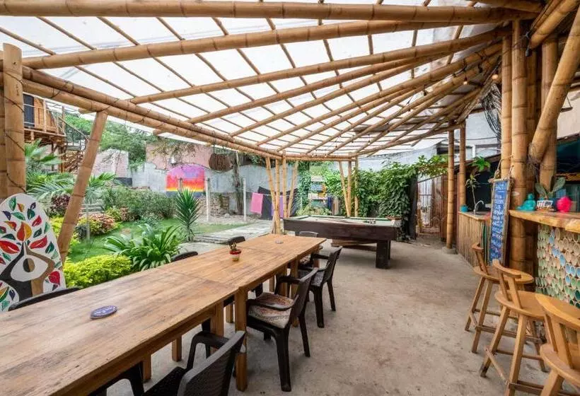 ユースホステル Casa Del Sol