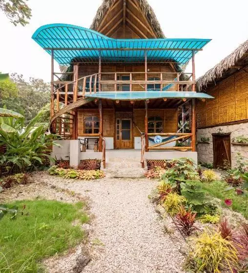 ユースホステル Casa Del Sol