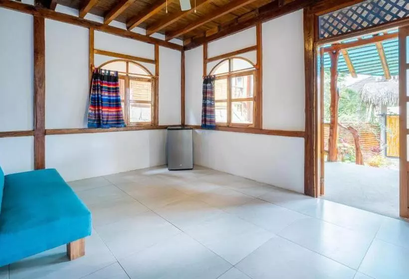 ユースホステル Casa Del Sol