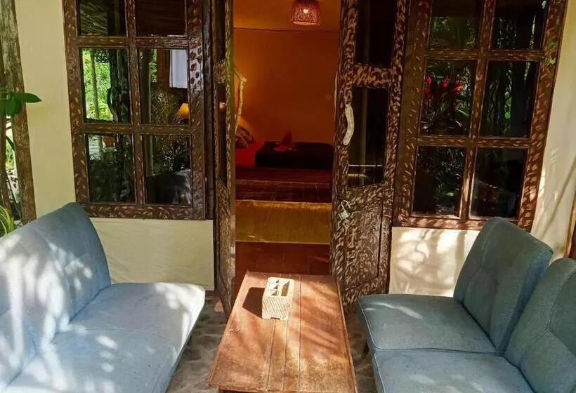 ユースホステル Funkyplace