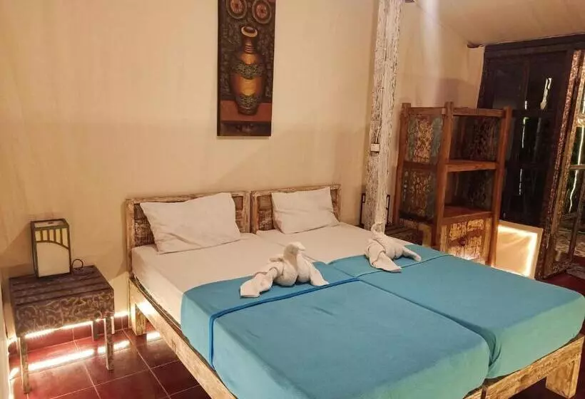 ユースホステル Funkyplace