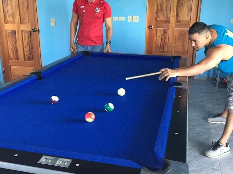 호스텔 Hostal Casa Las Lajas