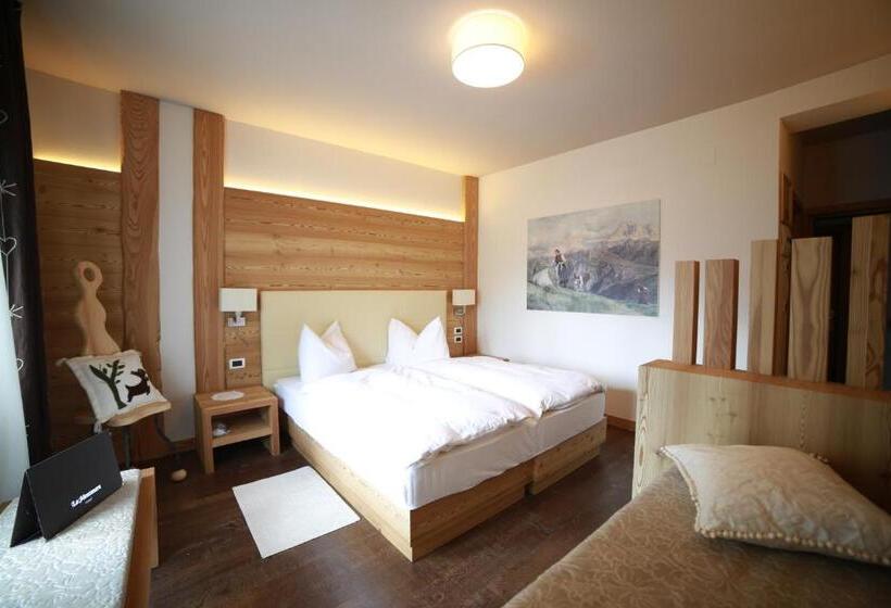 Alpenhotel La Montanara