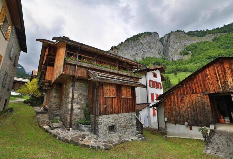 Alpenhotel La Montanara