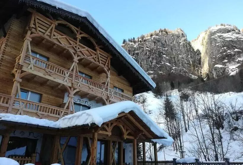 Alpenhotel La Montanara