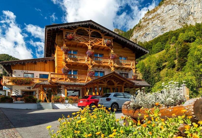 Alpenhotel La Montanara