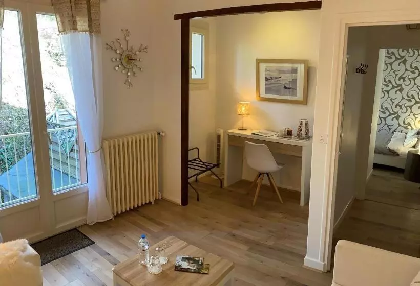 B&b Le Saut De La Bergère