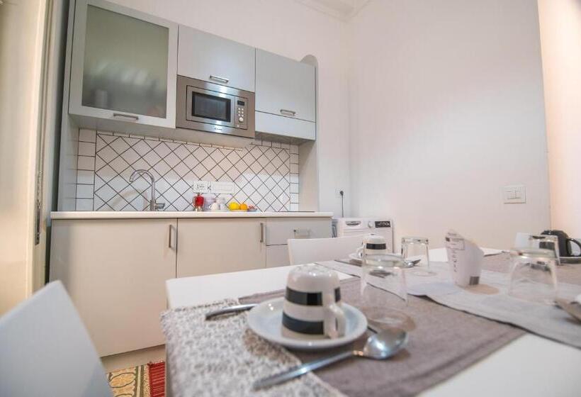 تختخواب و صبحانه Bed&breakfast Salerno