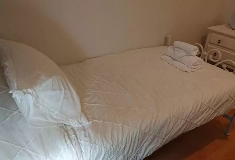 Bed and Breakfast The Cottage On George Street