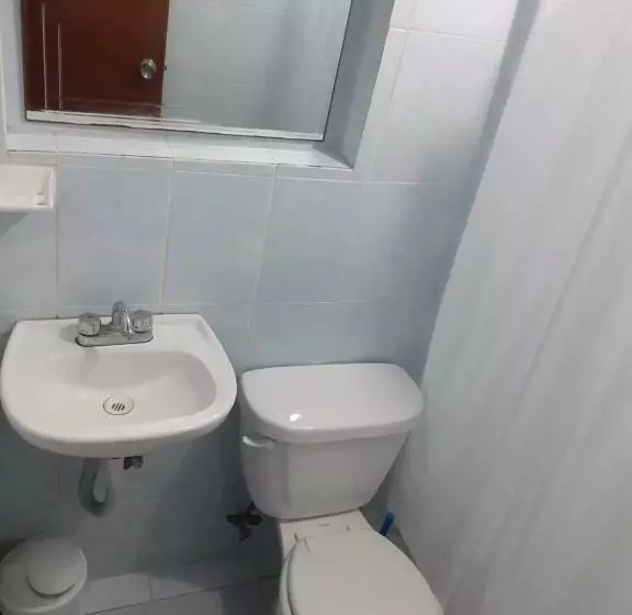 تختخواب و صبحانه Thelmar Rooms Cancun