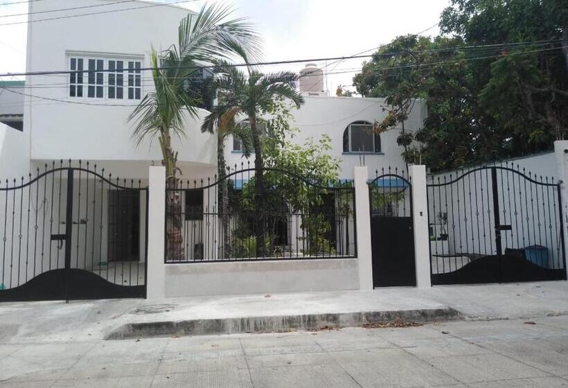 مبيت وإفطار Thelmar Rooms Cancun