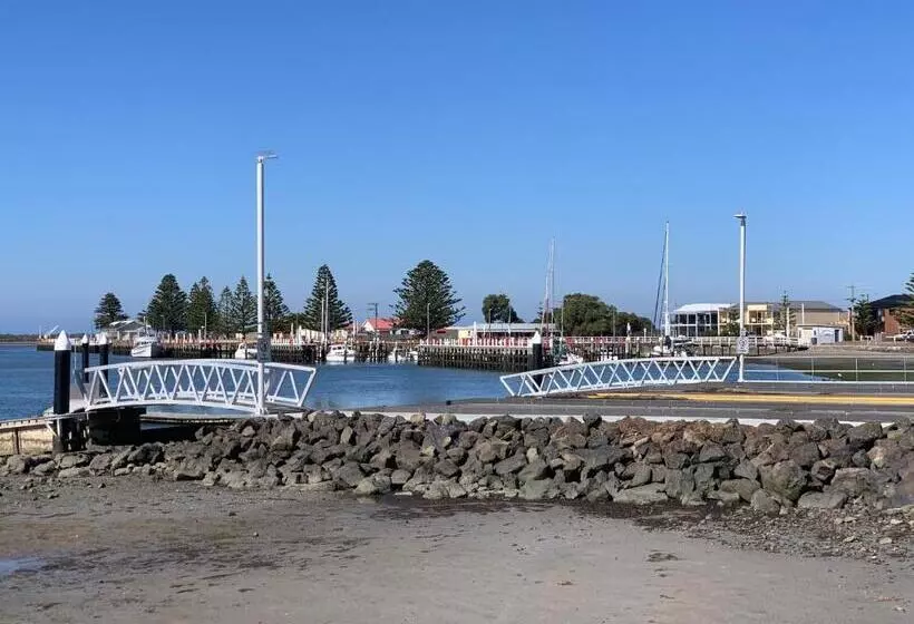 Boat Harbour Jetty B&b