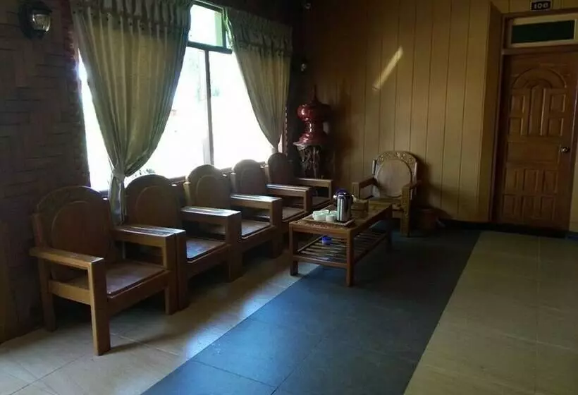 Golden Fish Motel