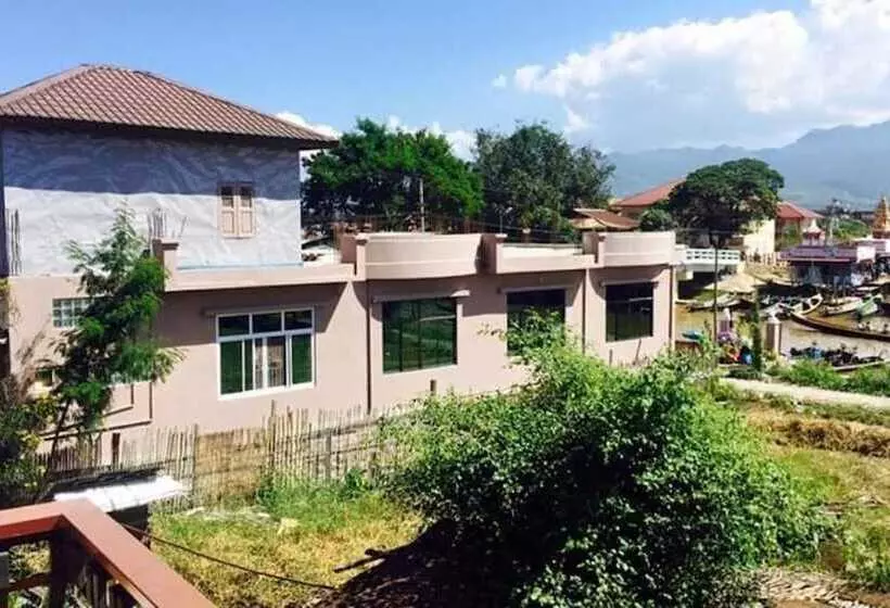 Golden Fish Motel