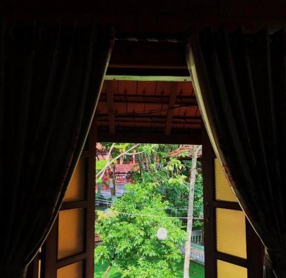 استراحتگاه Him Lam