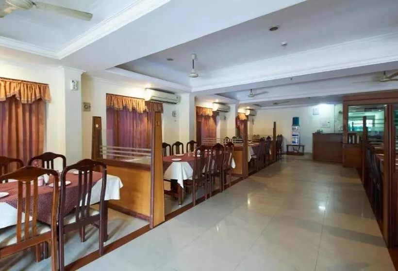 Hotelli Sree Gokulam Sabari