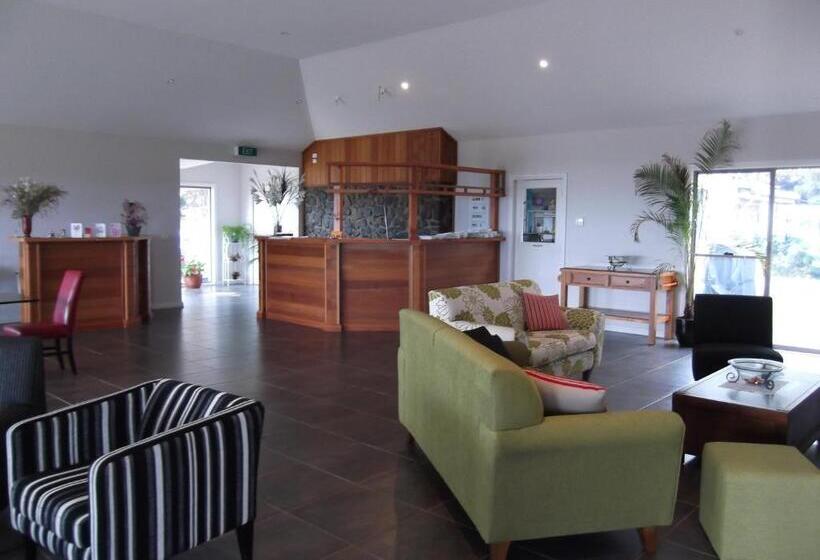 ペンション Swan Lake Guest House