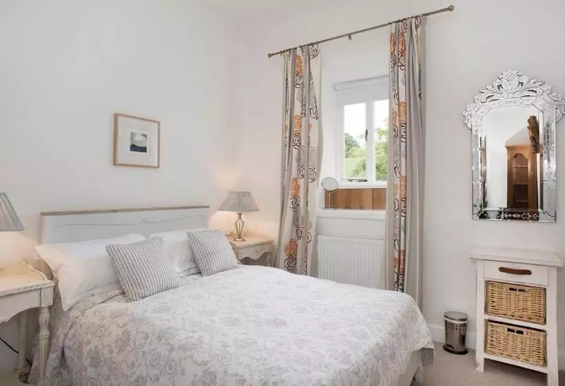 Aamiaismajoitus (B&B) Rame Barton Guest House And Pottery