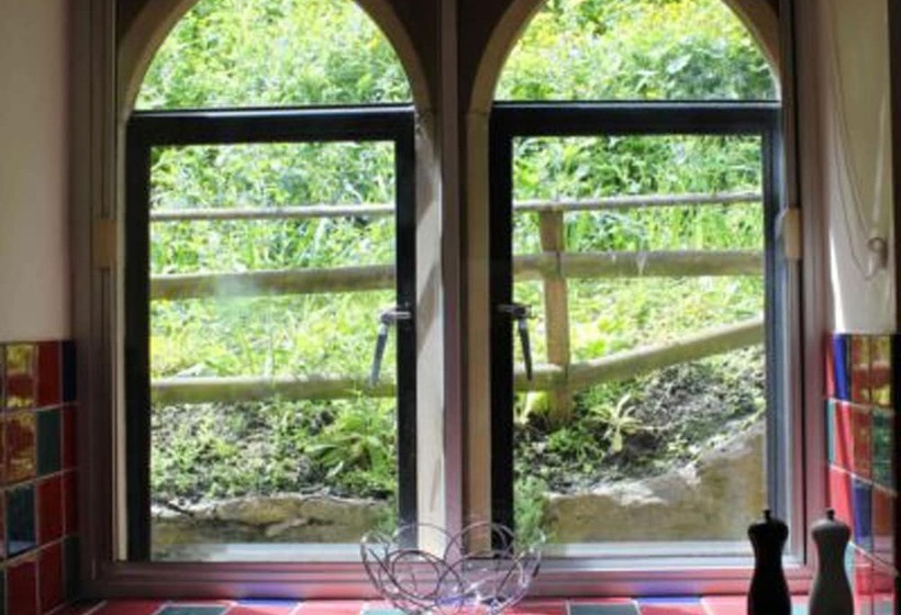 Cotswolds Valleys Accommodation Springfl