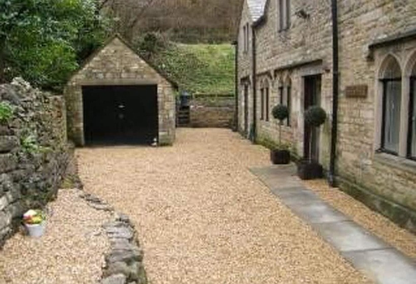 Cotswolds Valleys Accommodation Springfl