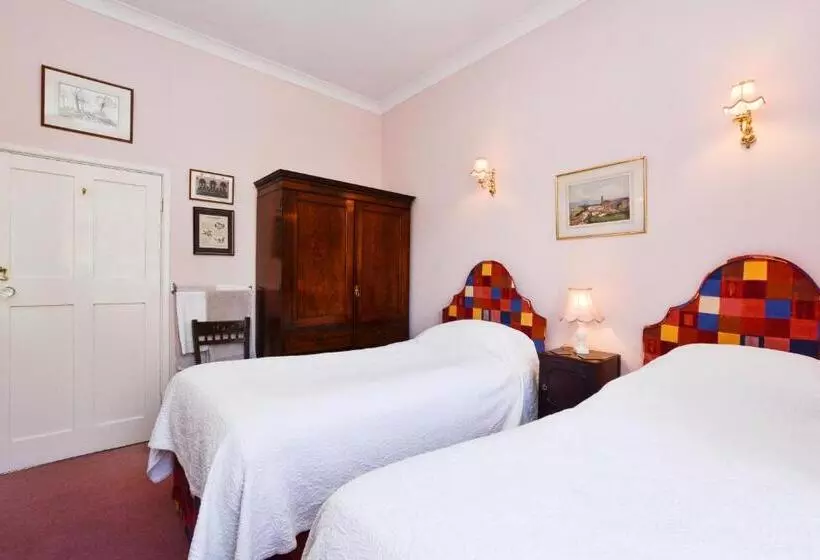 Aamiaismajoitus (B&B) The Old School