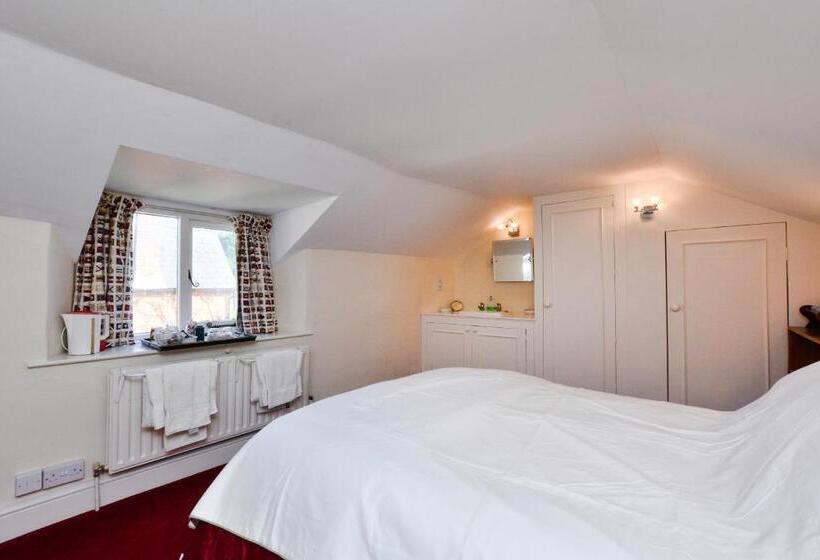 住宿加早餐  The Old School