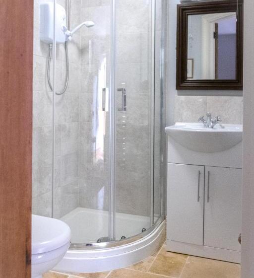 민박 The Rear Of The Plough,everdon