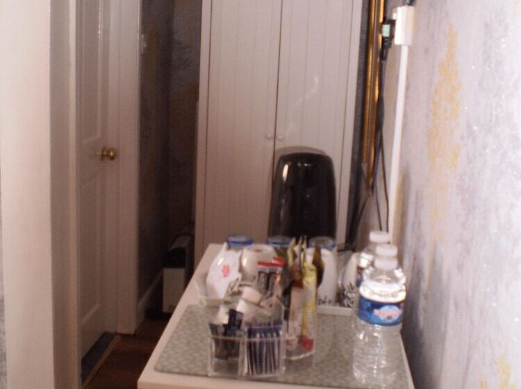 צימר The Sportsmans Lodge