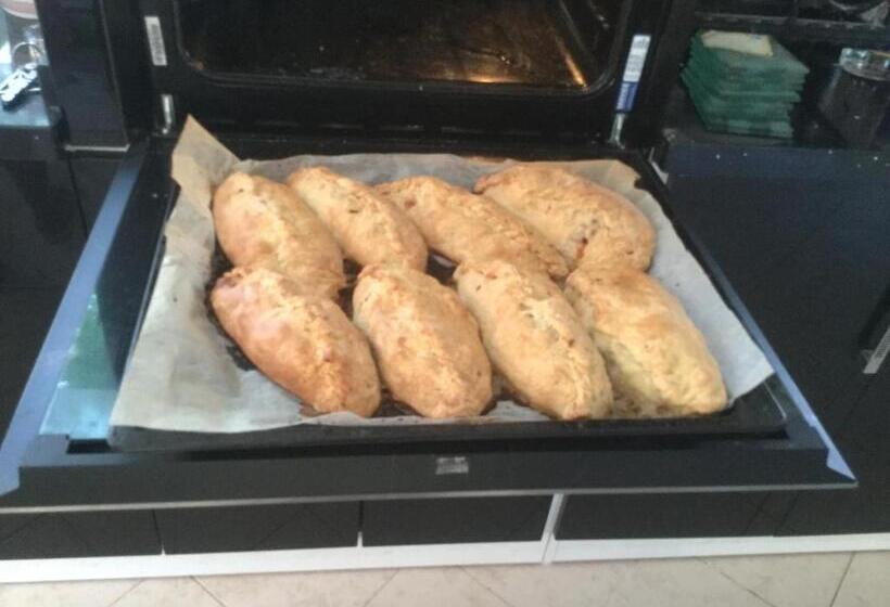 Bed and Breakfast Gwynarth Guest House