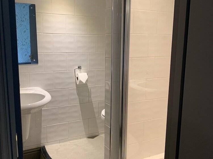 Хостел The Malthouse