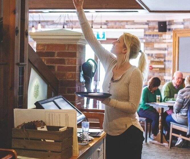 Хостел The Throckmorton