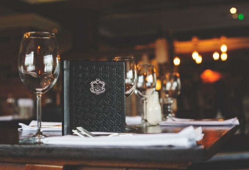 Хостел The Throckmorton