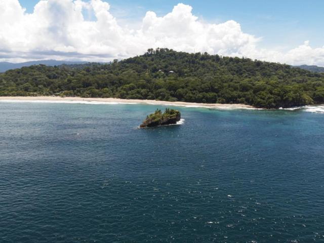 پانسیون Arococles