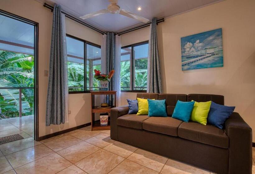 پانسیون Arococles