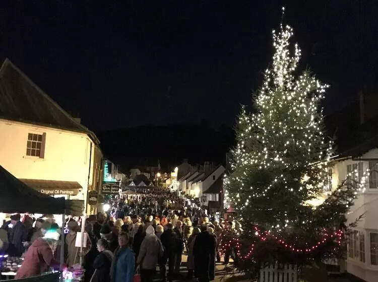 Majatalo Cedar House