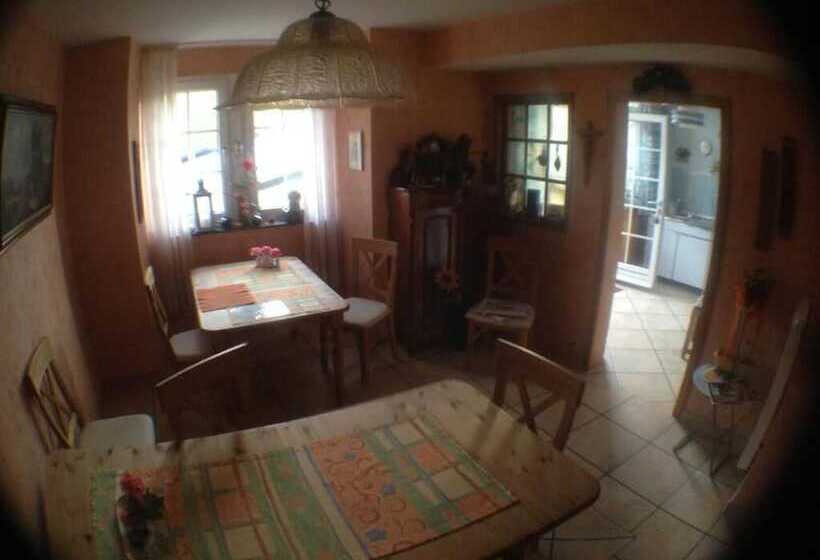 Пансион Gästehaus Burg Molbach