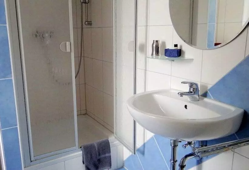 Majatalo Gästehaus Burg Molbach