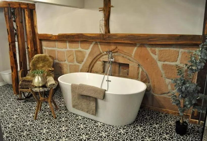 Majatalo Hofgarten Rosa