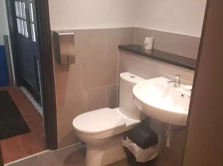 Hostal Square & Compass